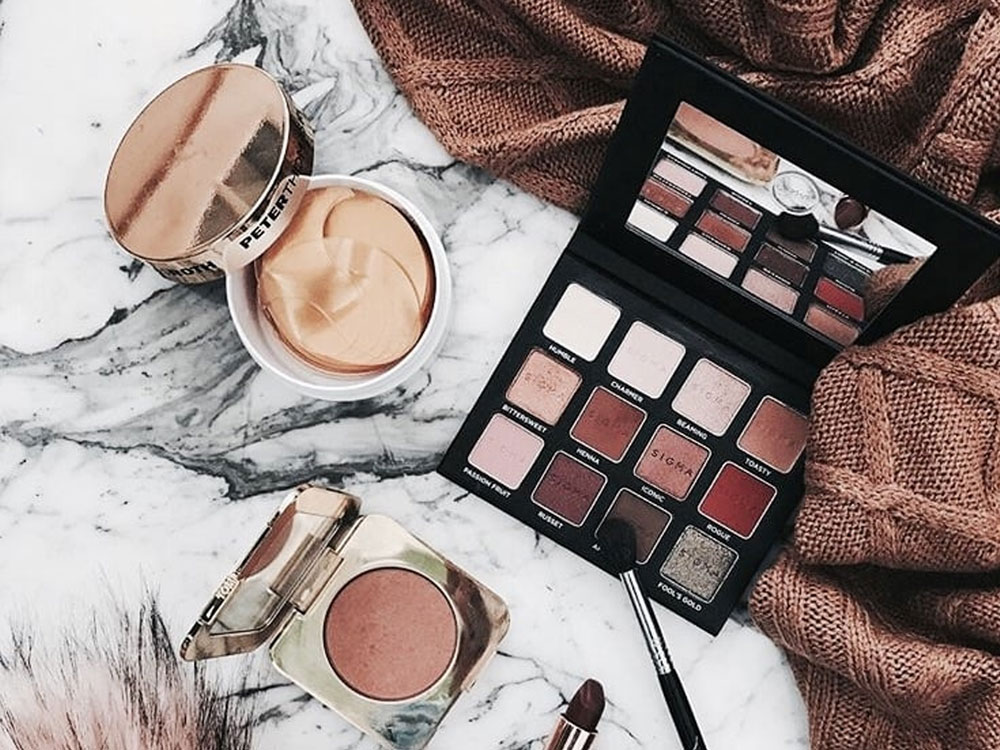 10 Essential Makeup Products For Beginners You Need