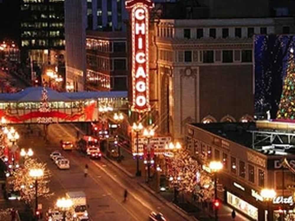 Chicago’s Best Holiday Traditions For The Holiday Spirit - Society19