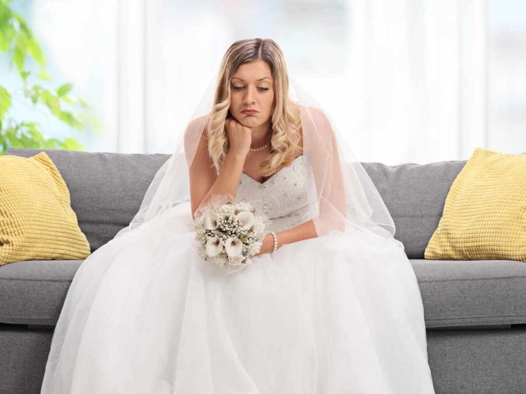 10 Wedding Day Tips For The Anxious Bride - Society19