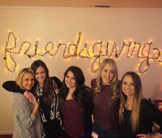 13 Friendsgiving Party Ideas That Will Make You Want To Have Your Own ...