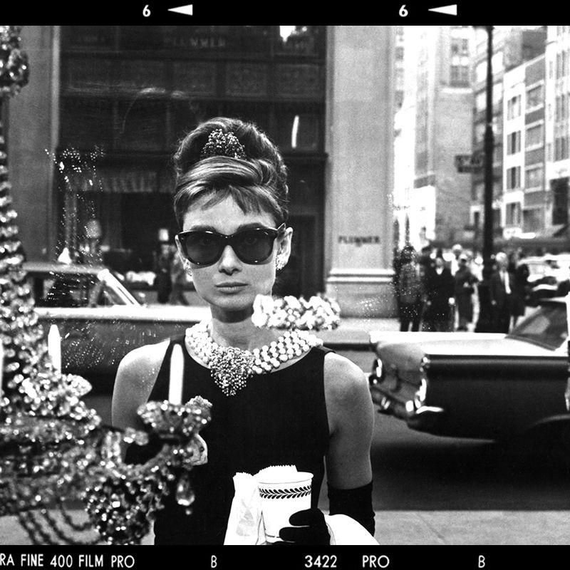 10 Ways To Dress Audrey Hepburn Style - Society19